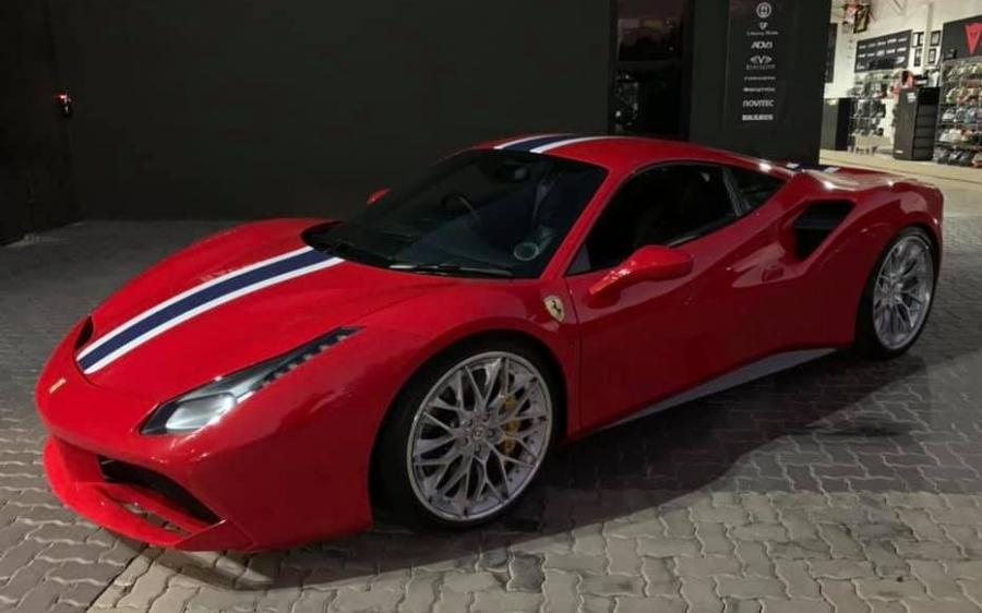 Ferrari 488 GTB by RACE! on HRE Wheels '2020